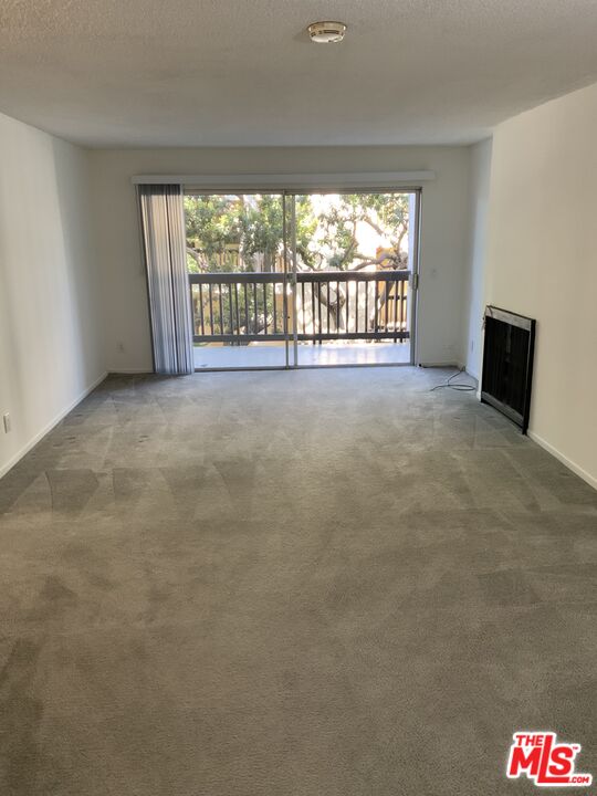 4207 Raintree Circle Culver City, CA 90230 - Photo 11 of 16