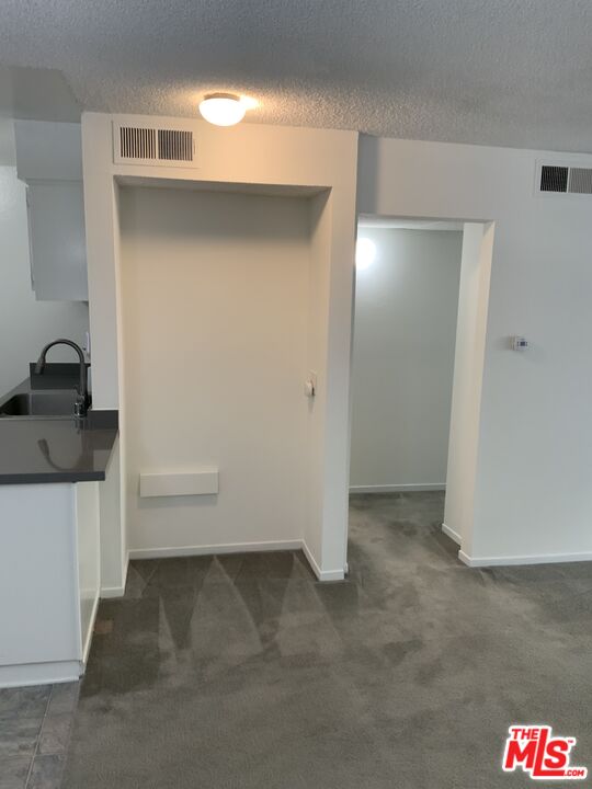 4207 Raintree Circle Culver City, CA 90230 - Photo 5 of 16