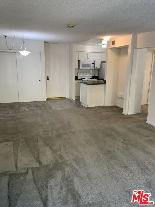 4207 Raintree Circle Culver City, CA 90230 - Photo 7 of 16