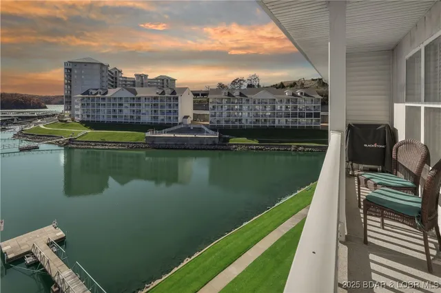 $399,000 | 4800 Eagleview Drive, Unit 247, Osage Beach, MO 65065