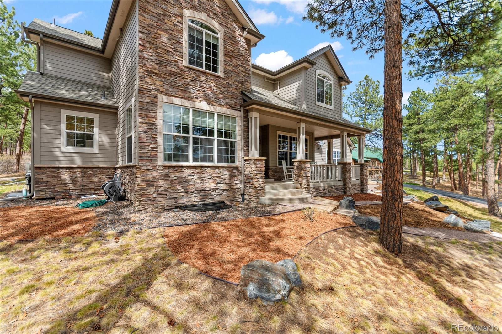 1767 Cinnamon Road Larkspur, CO 80118 - Photo 3 of 50 Gallery Image 3