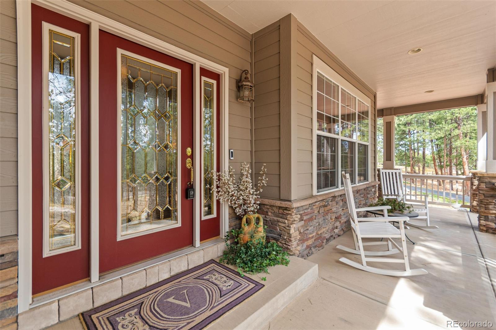 1767 Cinnamon Road Larkspur, CO 80118 - Photo 6 of 50 Gallery Image 6