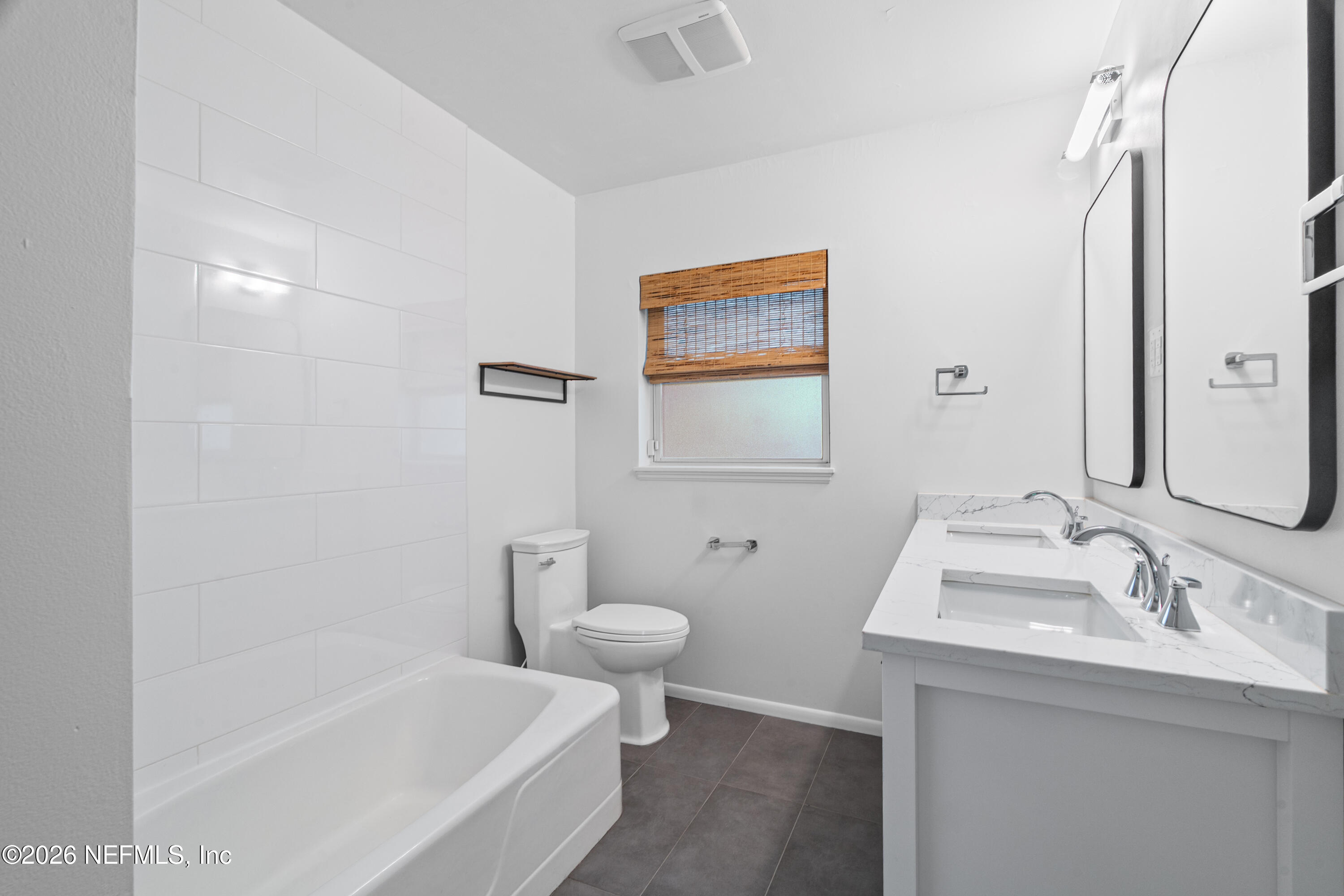 2541 Elbow Road Orange Park, FL 32073 - Photo 15 of 32 Hall Bath