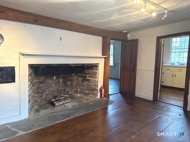 110 East Main Street Clinton, CT 06413 - Photo 9 of 40