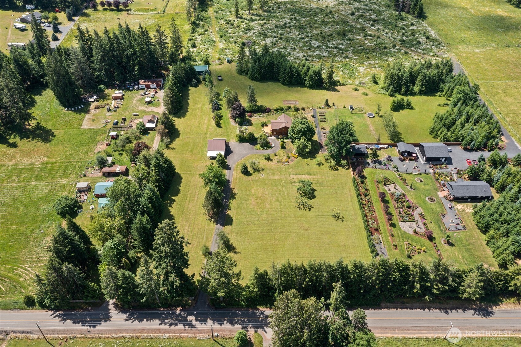 1090 Middle Fork Road Onalaska, WA 98570 - Photo 36 of 39