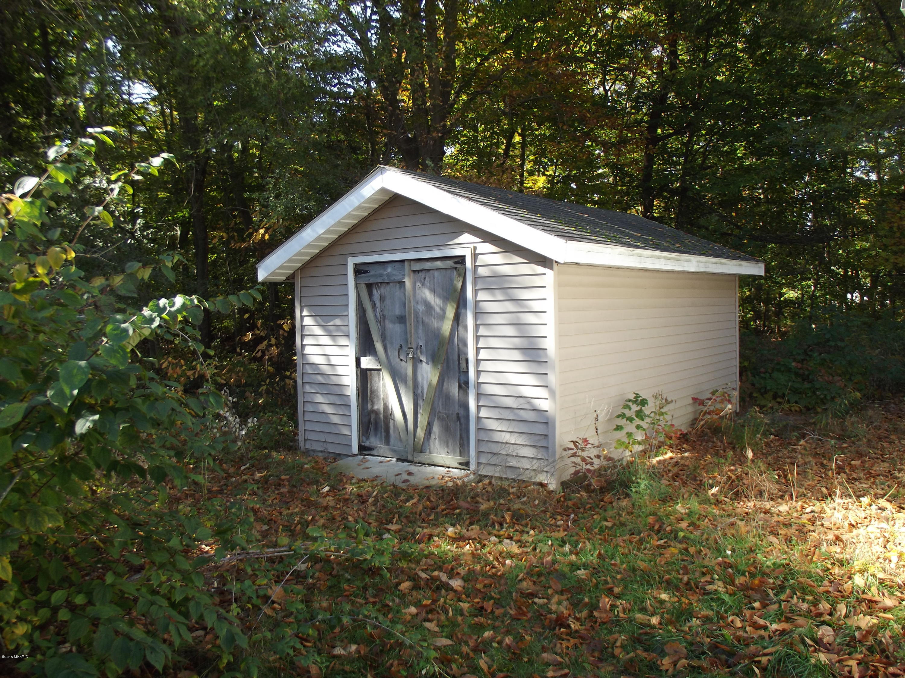 4325 Whitehall Road Muskegon, MI 49445 - Photo 14 of 23 DSCF5458