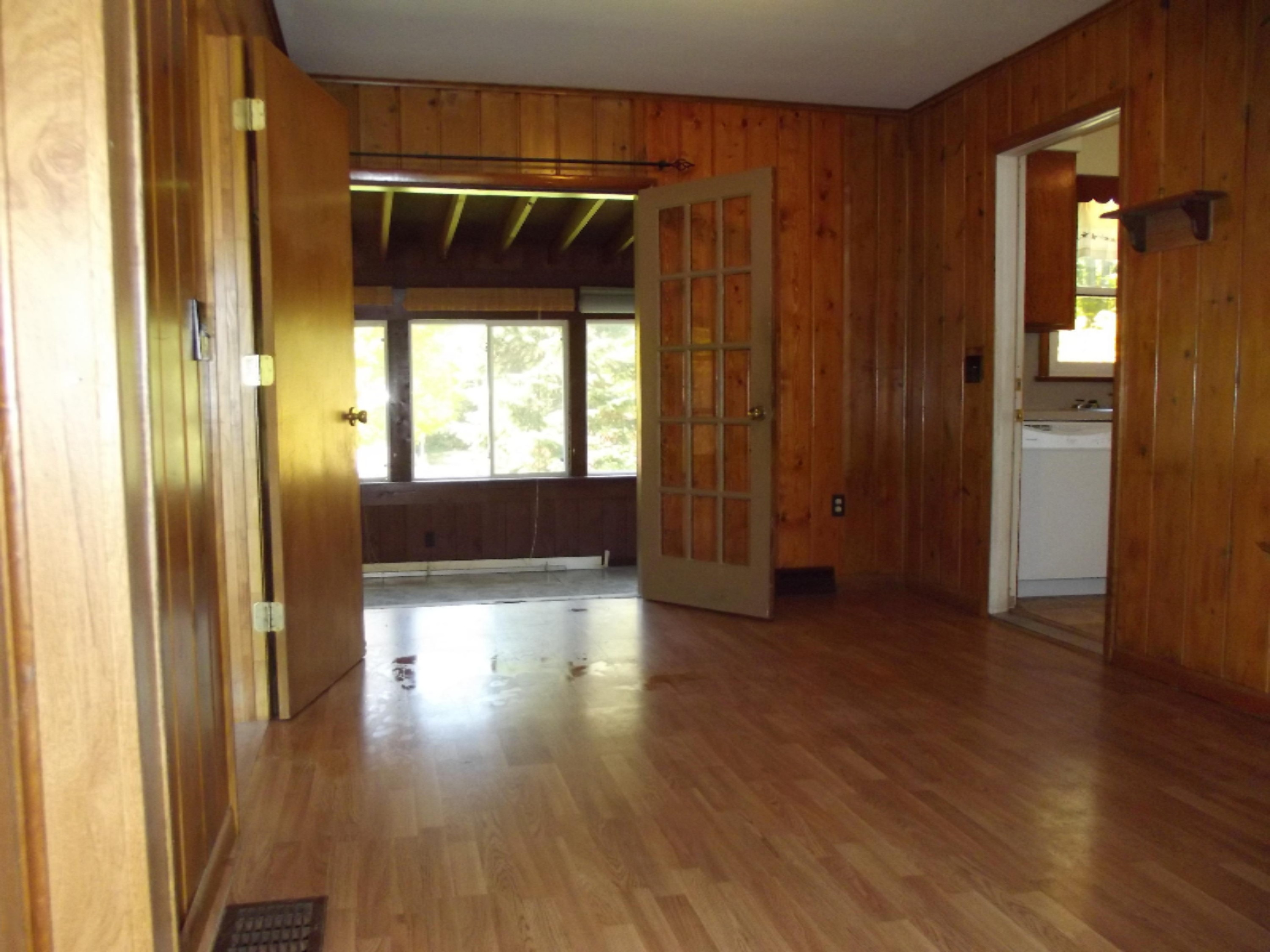 4325 Whitehall Road Muskegon, MI 49445 - Photo 3 of 23 DSCF5464