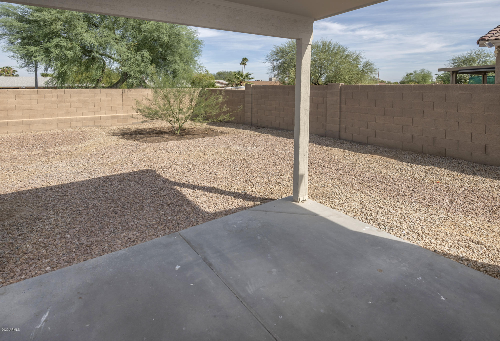 1010 East Pedro Road Phoenix, AZ 85042 - Photo 27 of 33 Covered Patio