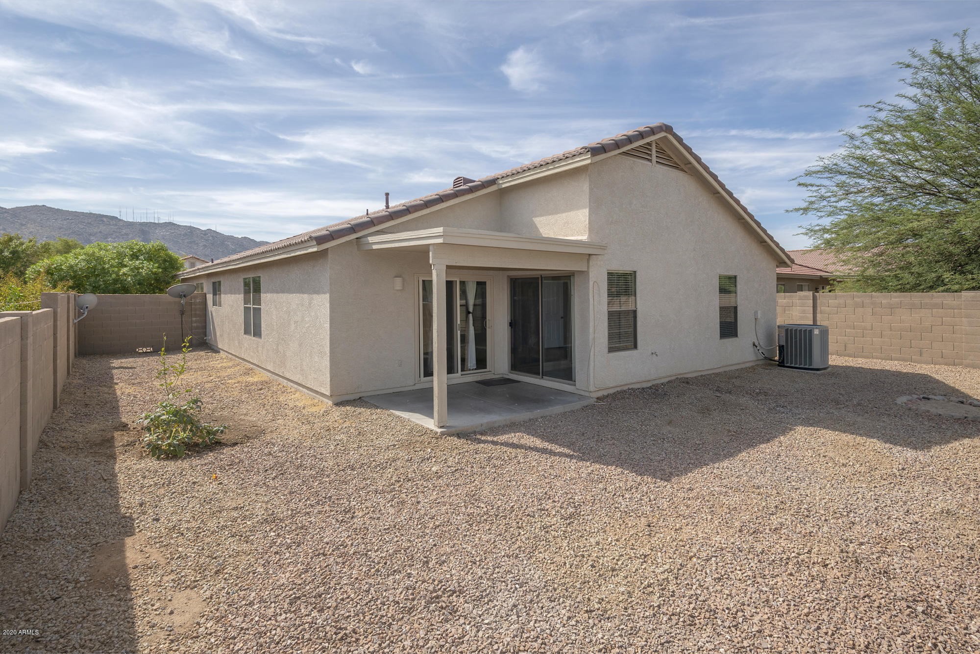 1010 East Pedro Road Phoenix, AZ 85042 - Photo 29 of 33 Back Mountain View