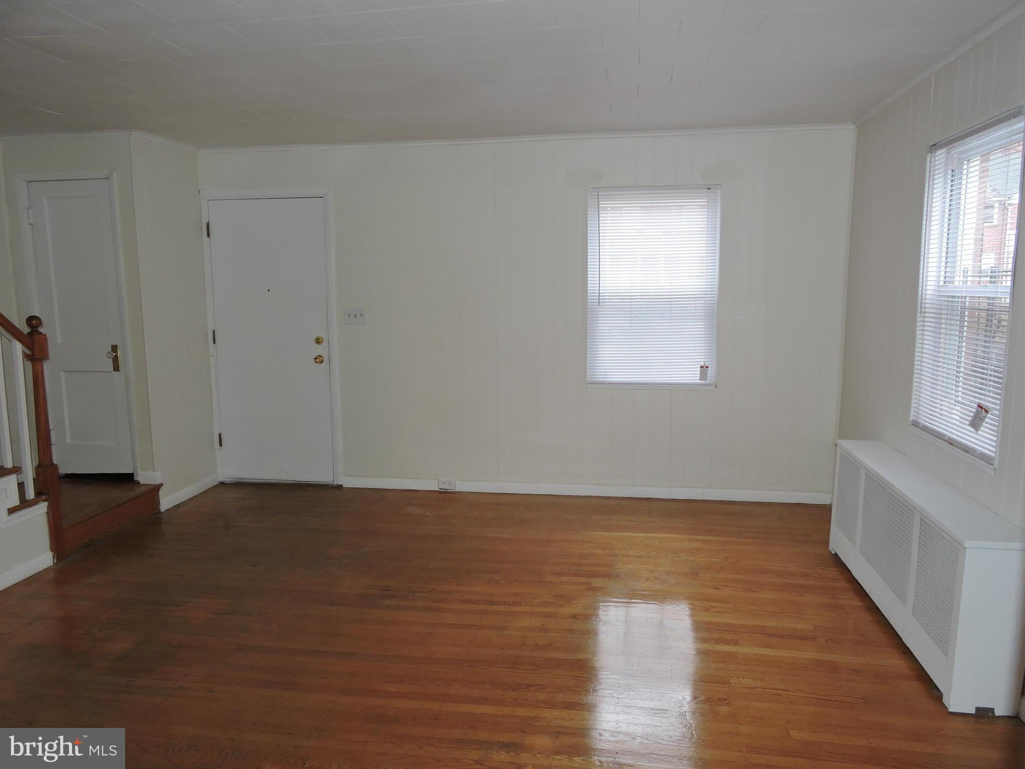 4617 Marble Hall Road Baltimore, MD 21239 - Photo 3 of 9 Living Room
