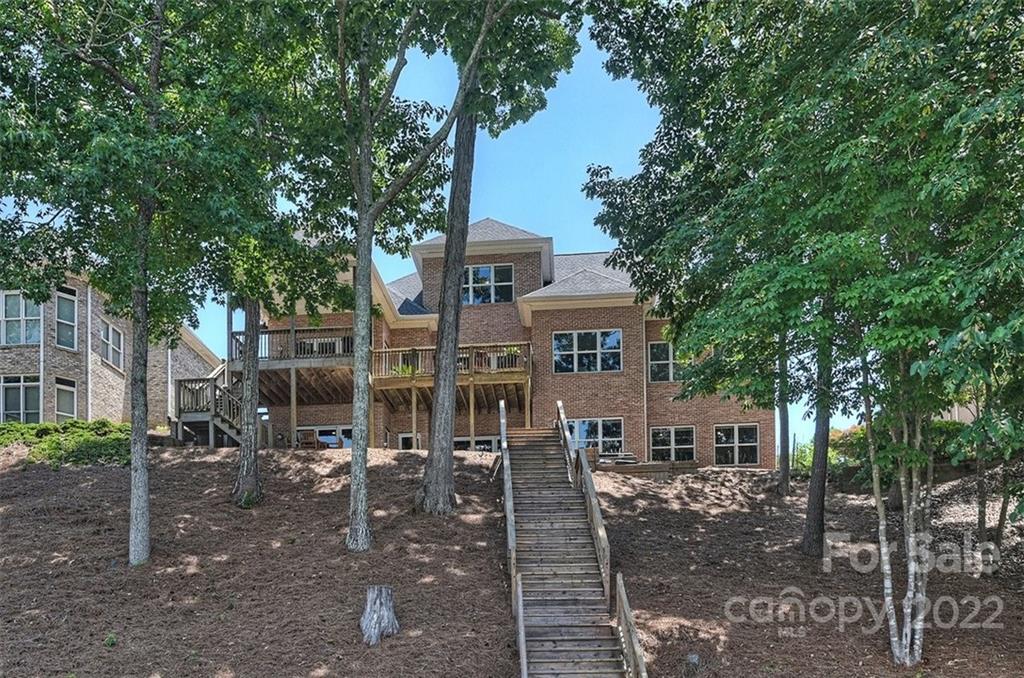 14016 Point Lookout Road Charlotte, NC 28278 - Photo 42 of 47 Gallery Image 42