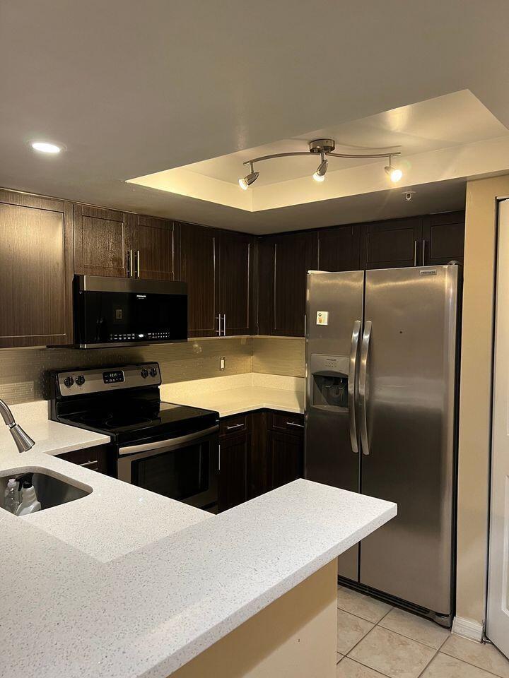 4151 Haverhill Road, Unit 1504 West Palm Beach, FL 33417 - Photo 5 of 14 IMG_9386
