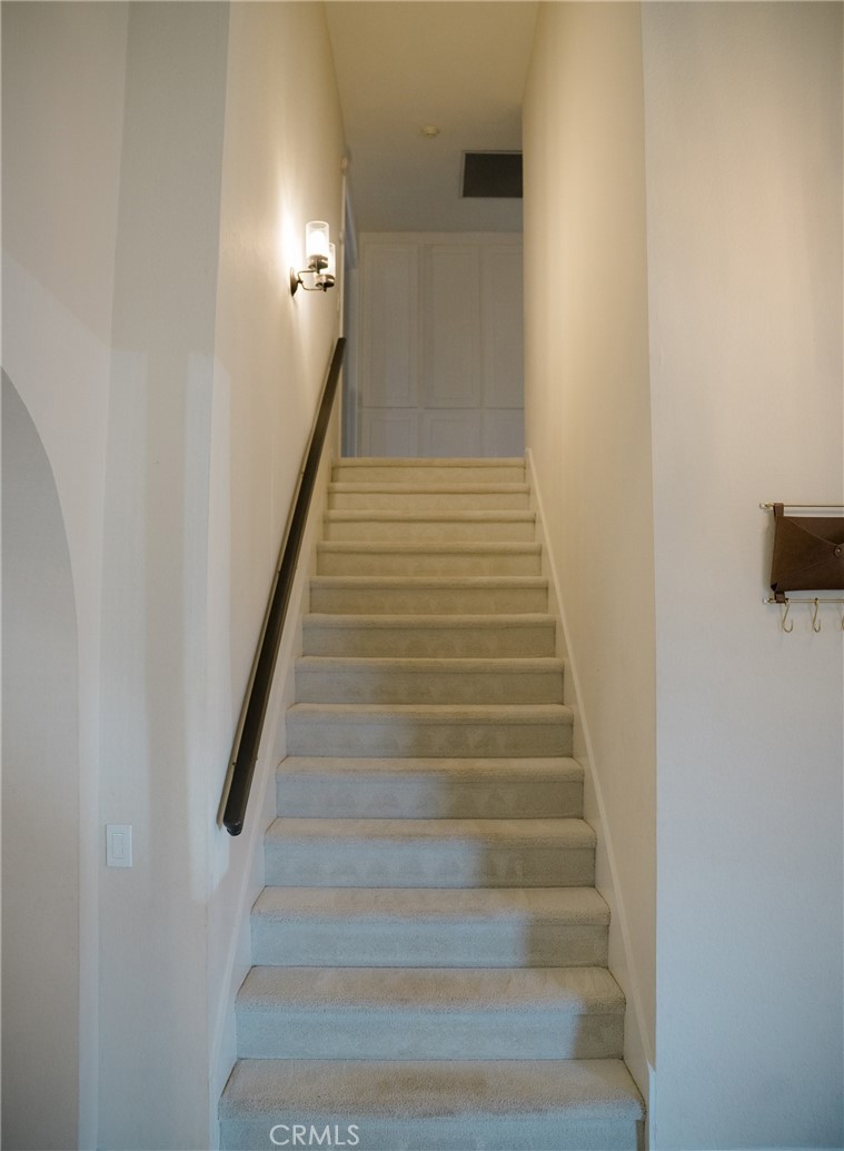 23035 Cecelia Mission Viejo, CA 92691 - Photo 25 of 30 a view of entryway