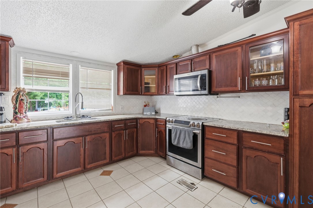 2145 Mountain View Road Powhatan, VA 23139 - Photo 10 of 28