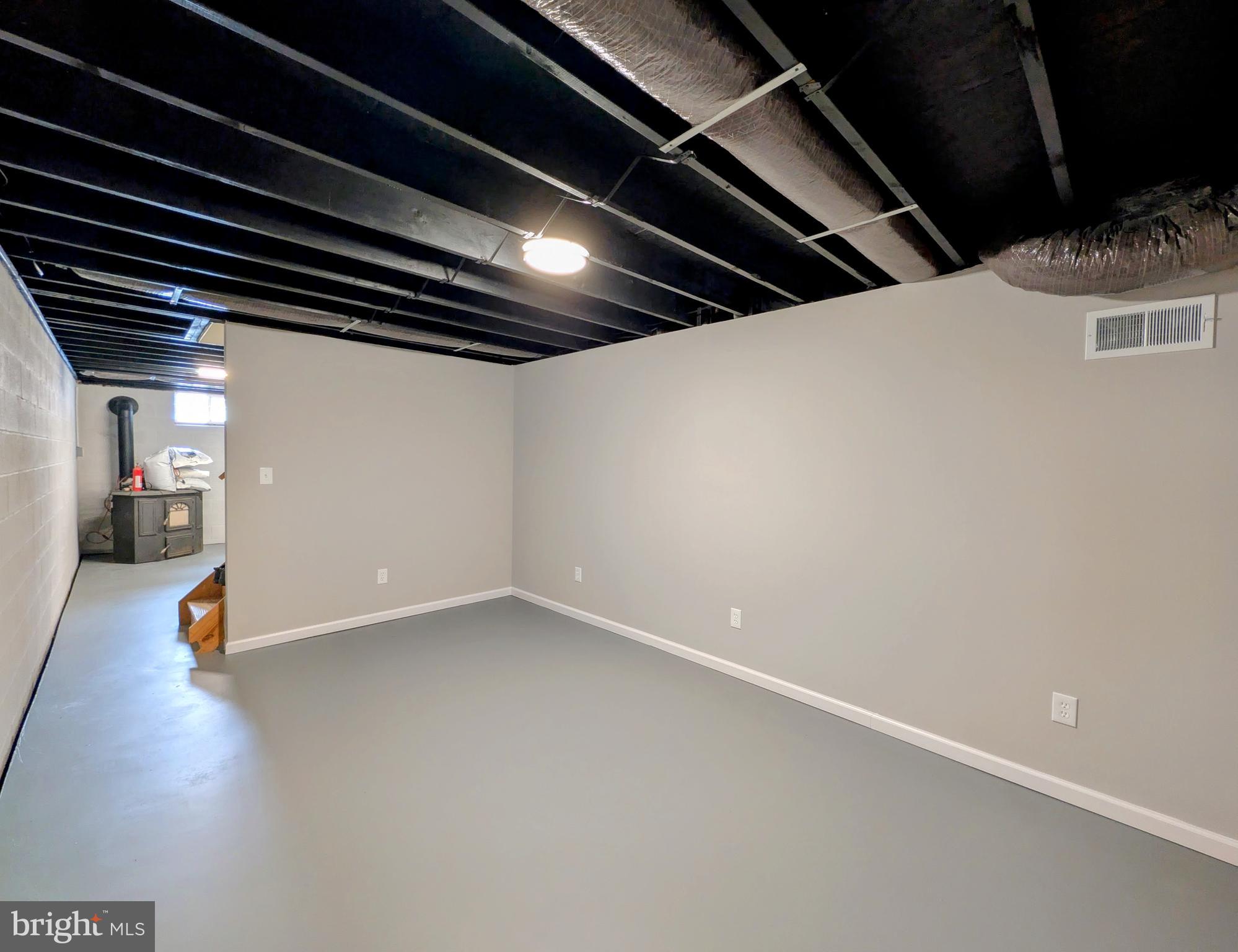 520 Pitney Road Columbia, PA 17512 - Photo 28 of 31 Basement bonus room