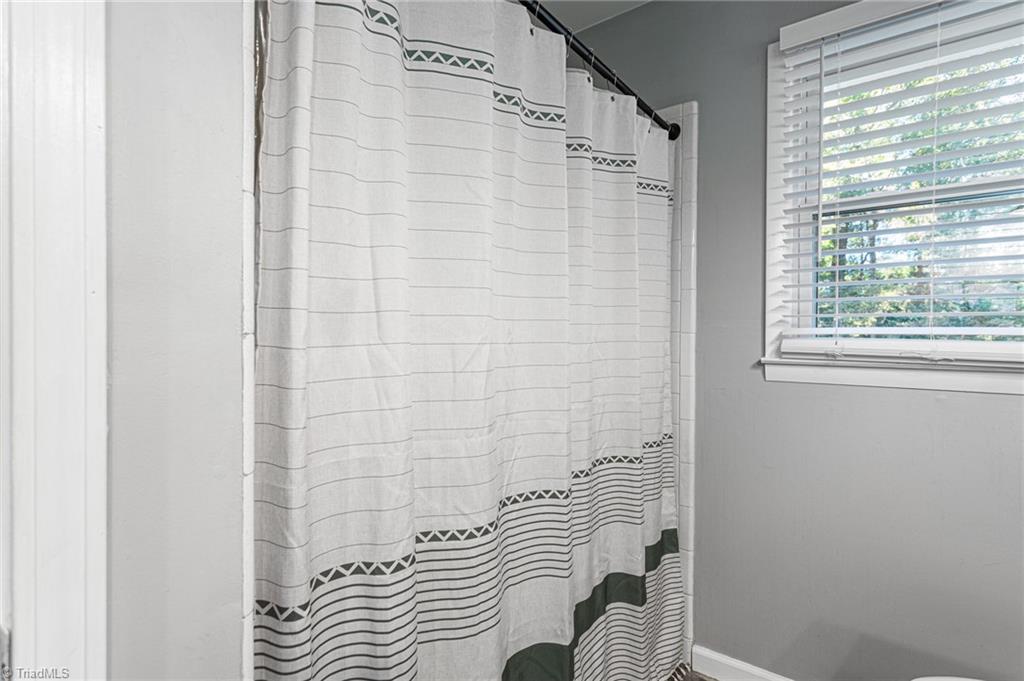 7358 Davis Country Road Randleman, NC 27317 - Photo 28 of 50 Guest Bathroom