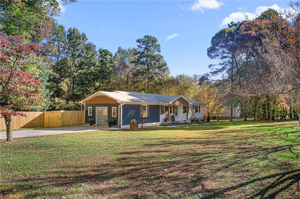 7358 Davis Country Road Randleman, NC 27317 - Photo 5 of 50