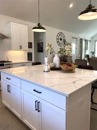 $385,000 | 15330 Water Oak Way, Santa Fe, TX 77517