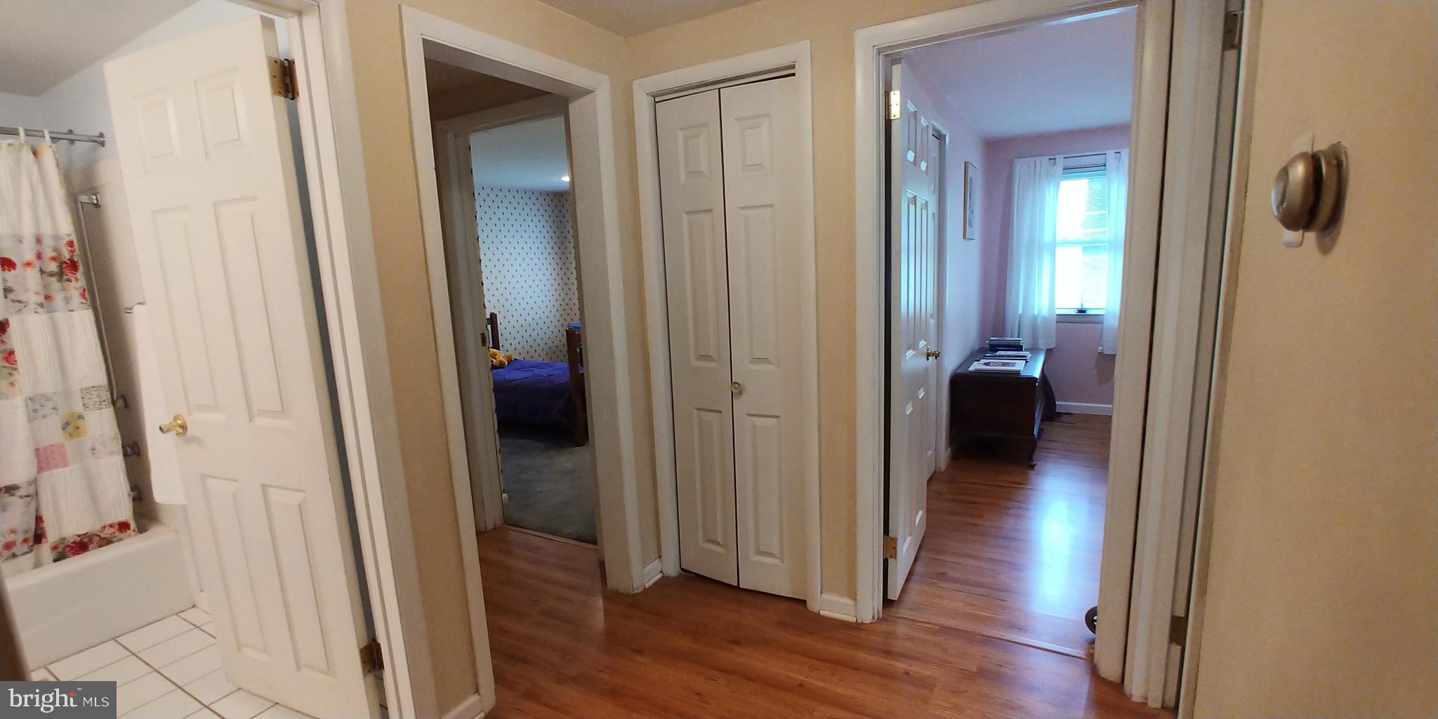 605 Beverly Road Holland, PA 18966 - Photo 14 of 26 Hallway