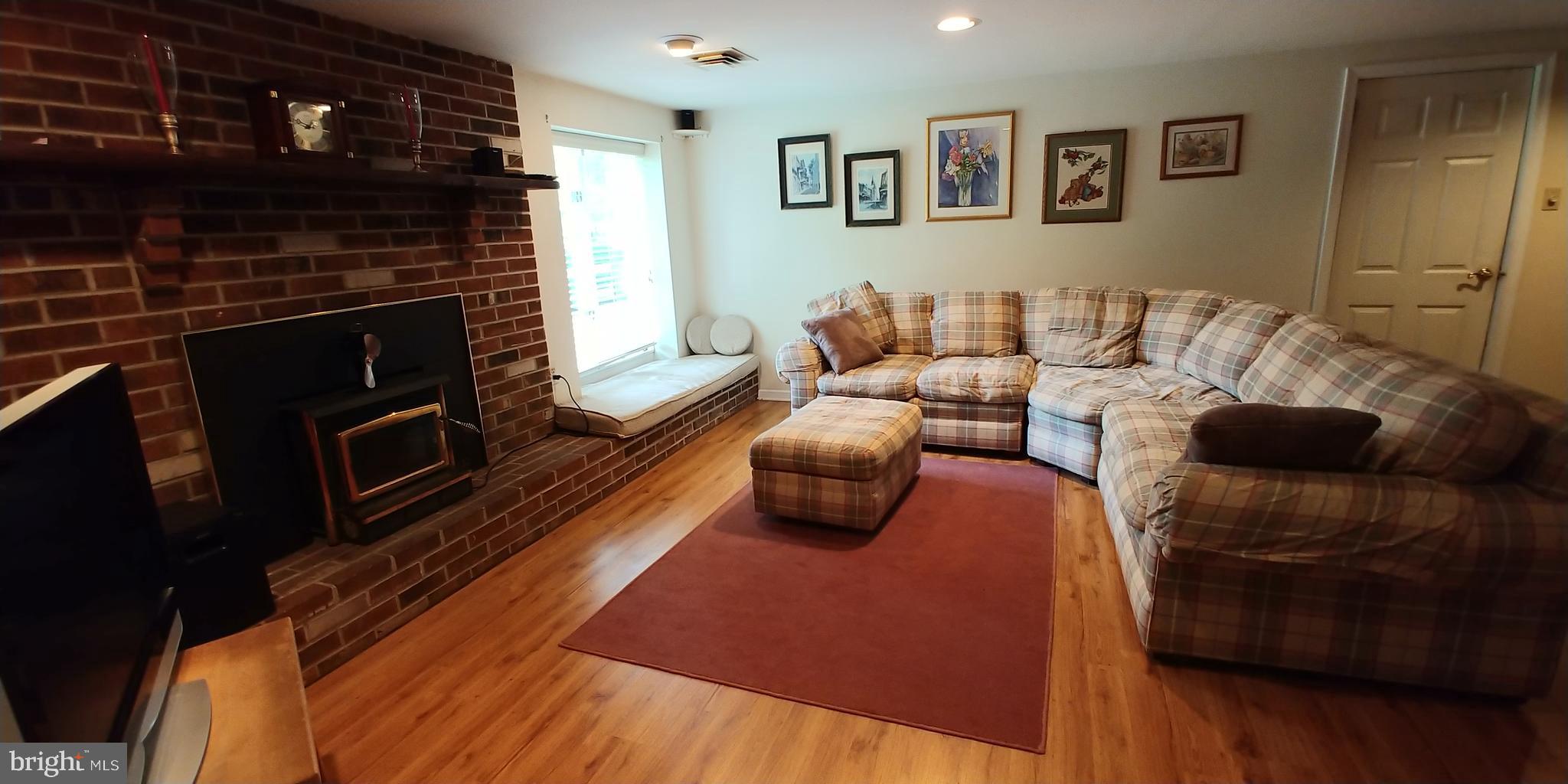 605 Beverly Road Holland, PA 18966 - Photo 23 of 26 Gallery Image 23