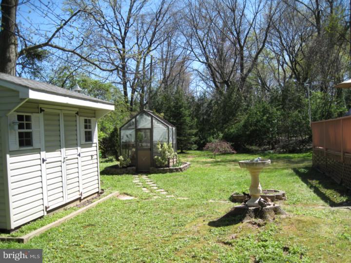 74 Maple Road Huntingdon Valley, PA 19006 - Photo 2 of 12 View in Back