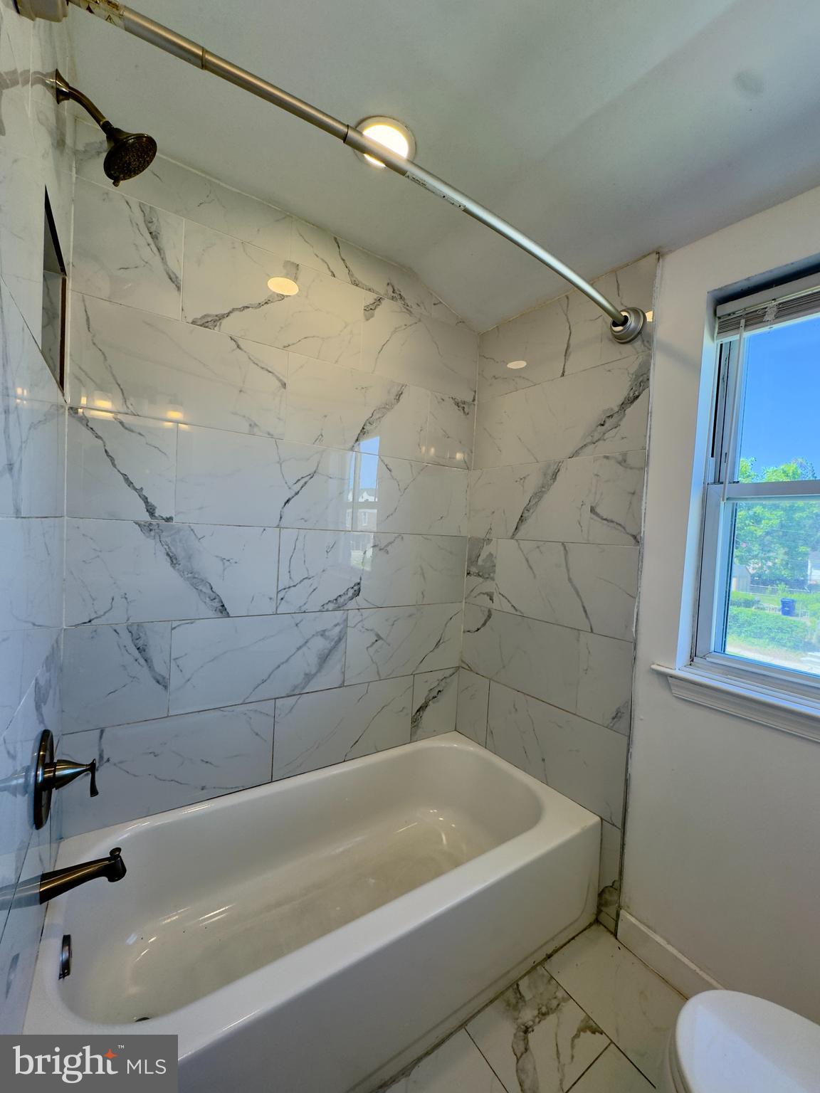 5781 Edgepark Road Baltimore, MD 21239 - Photo 13 of 20