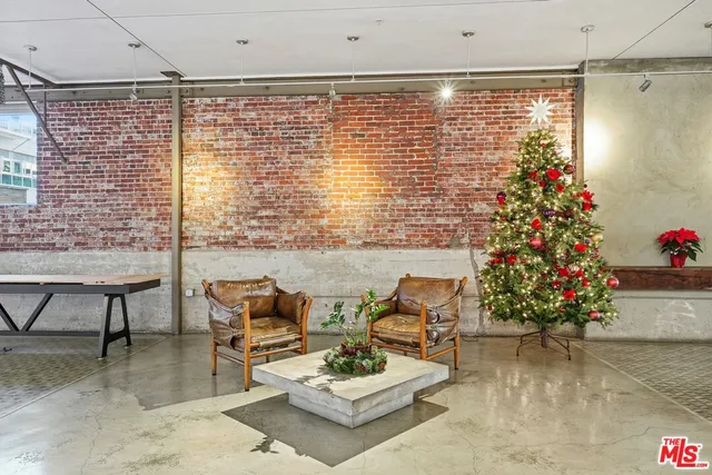 $1,395,000 | 530 South Hewitt Street, Unit 533, Los Angeles, CA 90013