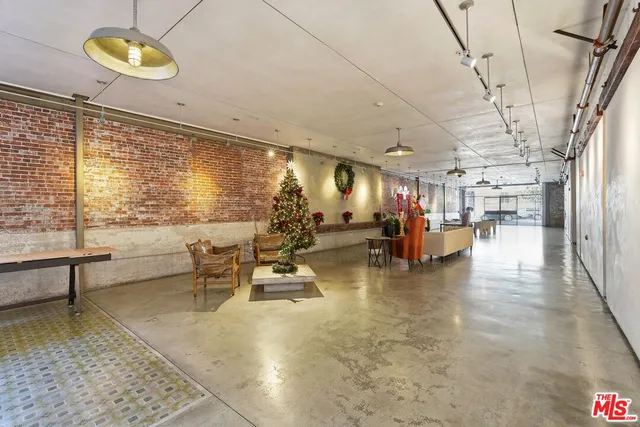 $1,395,000 | 530 South Hewitt Street, Unit 533, Los Angeles, CA 90013