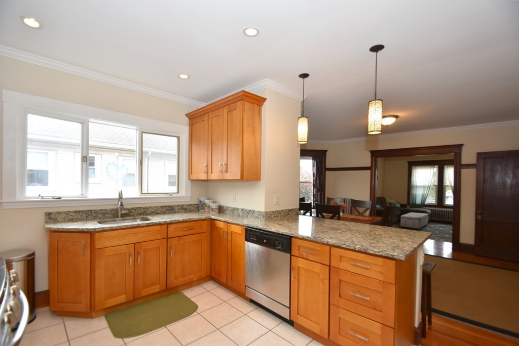 31 Winslow Road Belmont, MA 02478 - Photo 4 of 20 Gallery Image 4