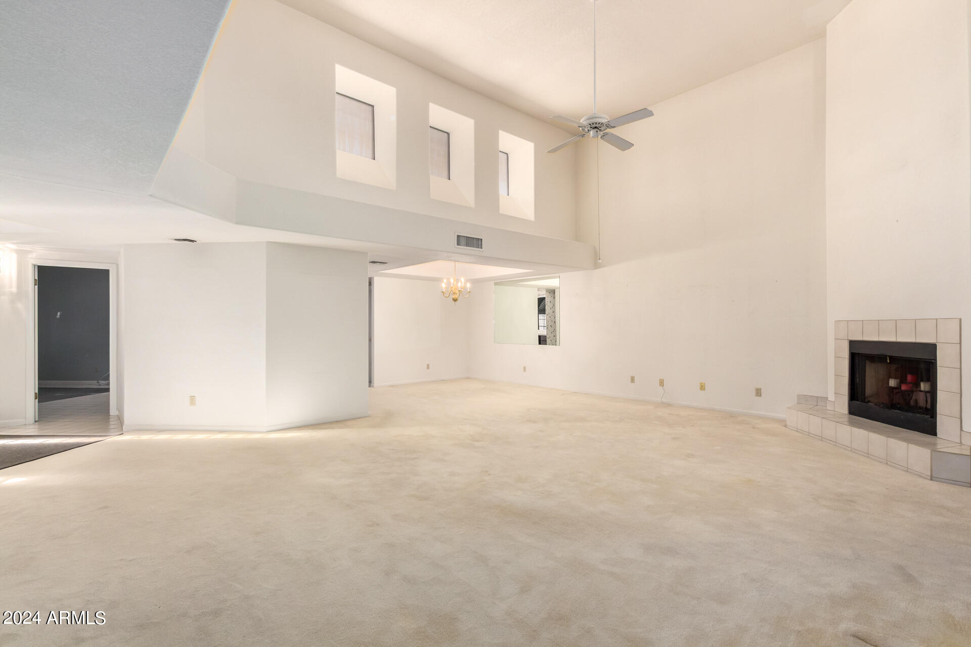 8100 East Camelback Road, Unit 159 Scottsdale, AZ 85251 - Photo 7 of 43 Formal dining adjacent to living room
