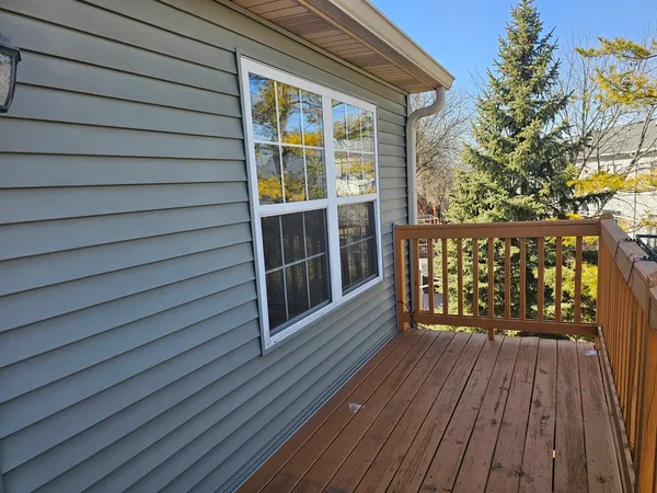 $2,395 | 852 Woodewind Drive, Naperville, IL 60563