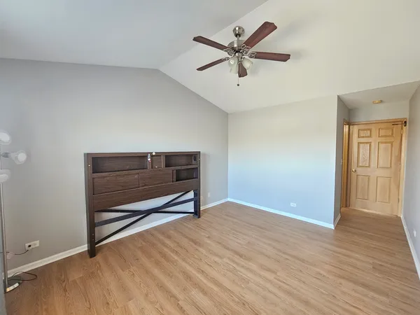 $2,395 | 852 Woodewind Drive, Naperville, IL 60563