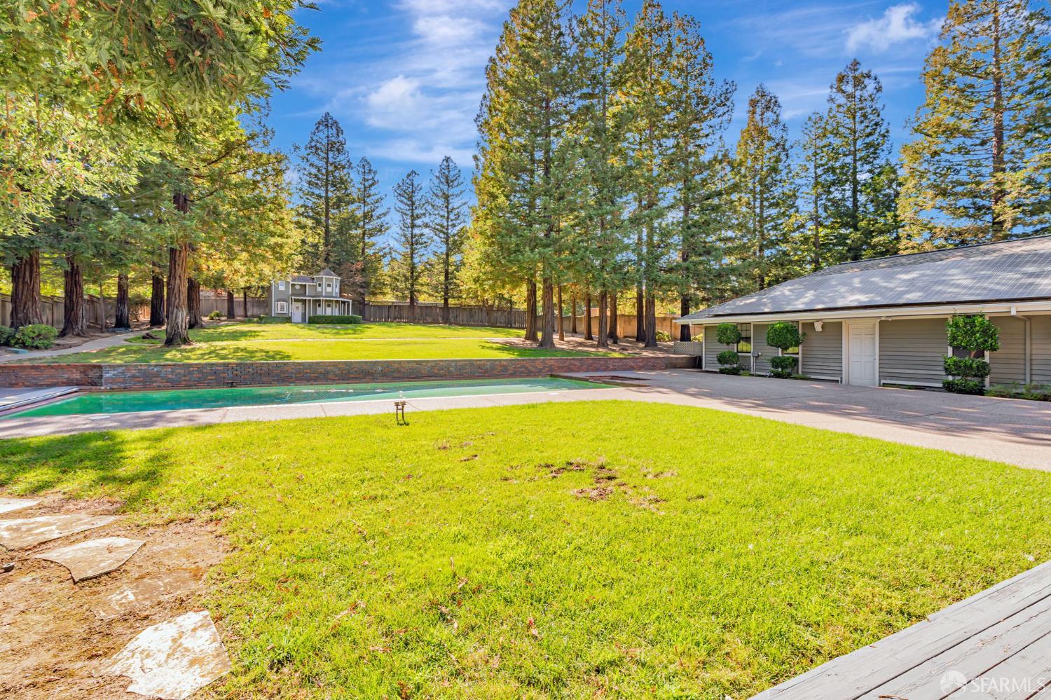 165 Pine Creek Road Walnut Creek, CA 94598 - Photo 9 of 79