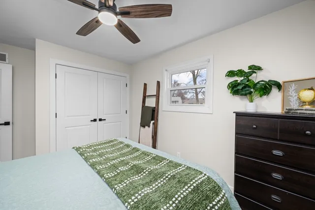 $214,900 | 392 33rd Ave Court, East Moline, IL 61244