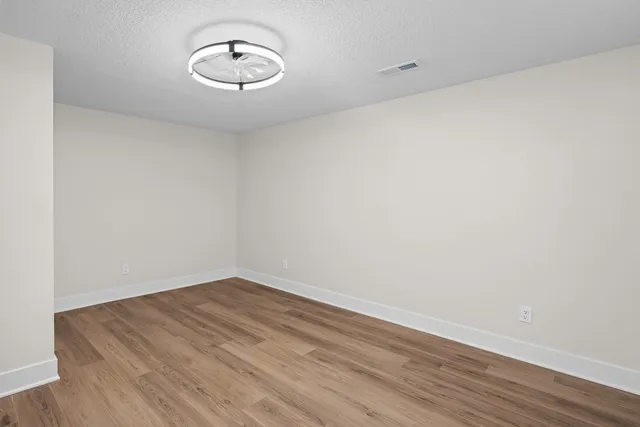 $214,900 | 392 33rd Ave Court, East Moline, IL 61244