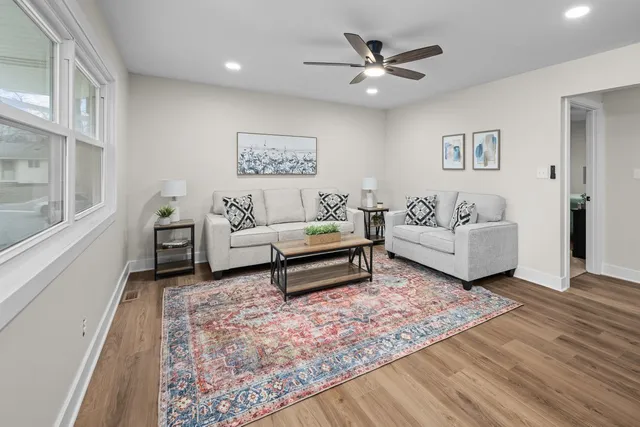 $214,900 | 392 33rd Ave Court, East Moline, IL 61244