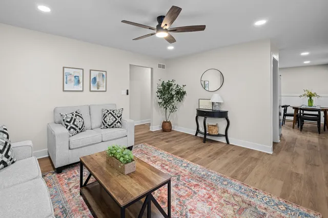 $214,900 | 392 33rd Ave Court, East Moline, IL 61244