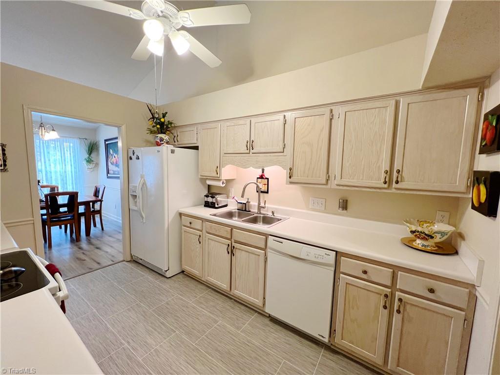 3963 Cobblestone Bend Drive High Point, NC 27265 - Photo 5 of 17