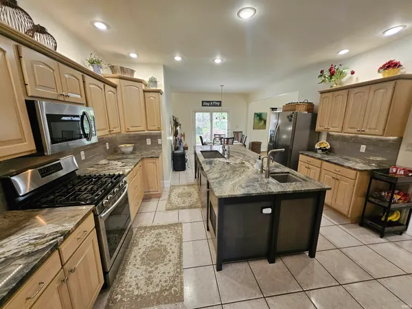 $1,149,000 | 6644 Hillsgate Court, Newburgh, IN 47630