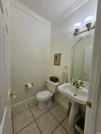 $1,149,000 | 6644 Hillsgate Court, Newburgh, IN 47630
