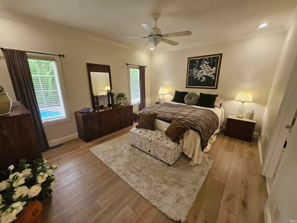 $1,149,000 | 6644 Hillsgate Court, Newburgh, IN 47630