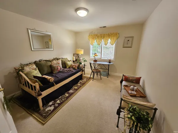 $1,149,000 | 6644 Hillsgate Court, Newburgh, IN 47630