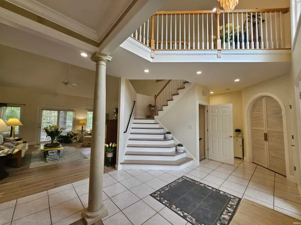 $1,149,000 | 6644 Hillsgate Court, Newburgh, IN 47630