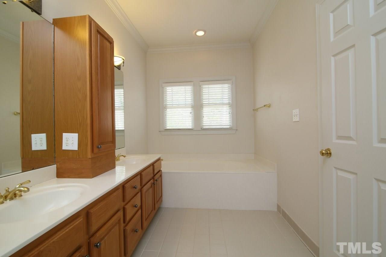 4806 Crestmore Road Raleigh, NC 27612 - Photo 16 of 25 Gallery Image 16