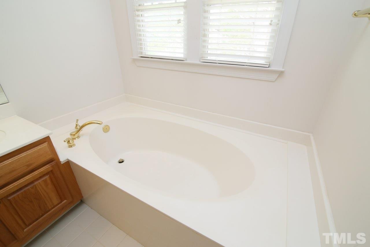 4806 Crestmore Road Raleigh, NC 27612 - Photo 17 of 25 Gallery Image 17
