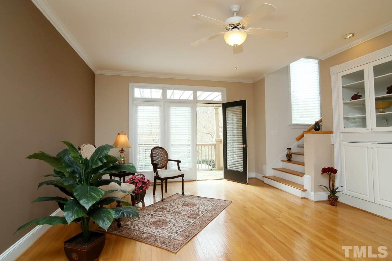 4806 Crestmore Road Raleigh, NC 27612 - Photo 4 of 25 Gallery Image 4