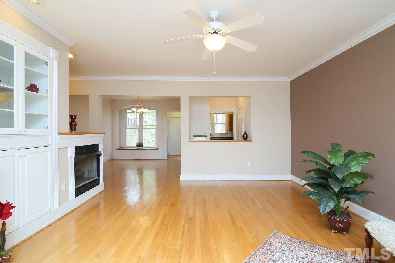 4806 Crestmore Road Raleigh, NC 27612 - Photo 5 of 25 Gallery Image 5