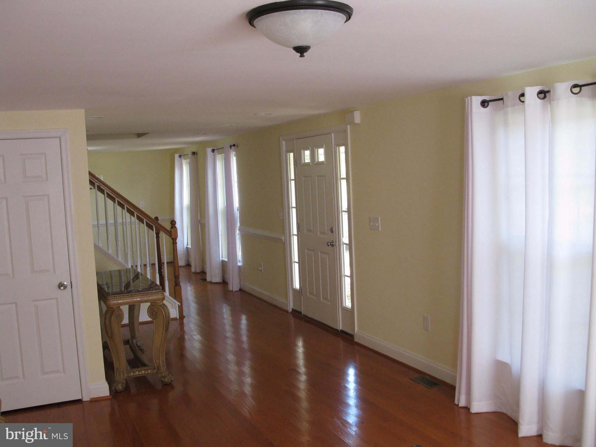 8415 Fort Foote Road Fort Washington, MD 20744 - Photo 14 of 29 Interior (General)
