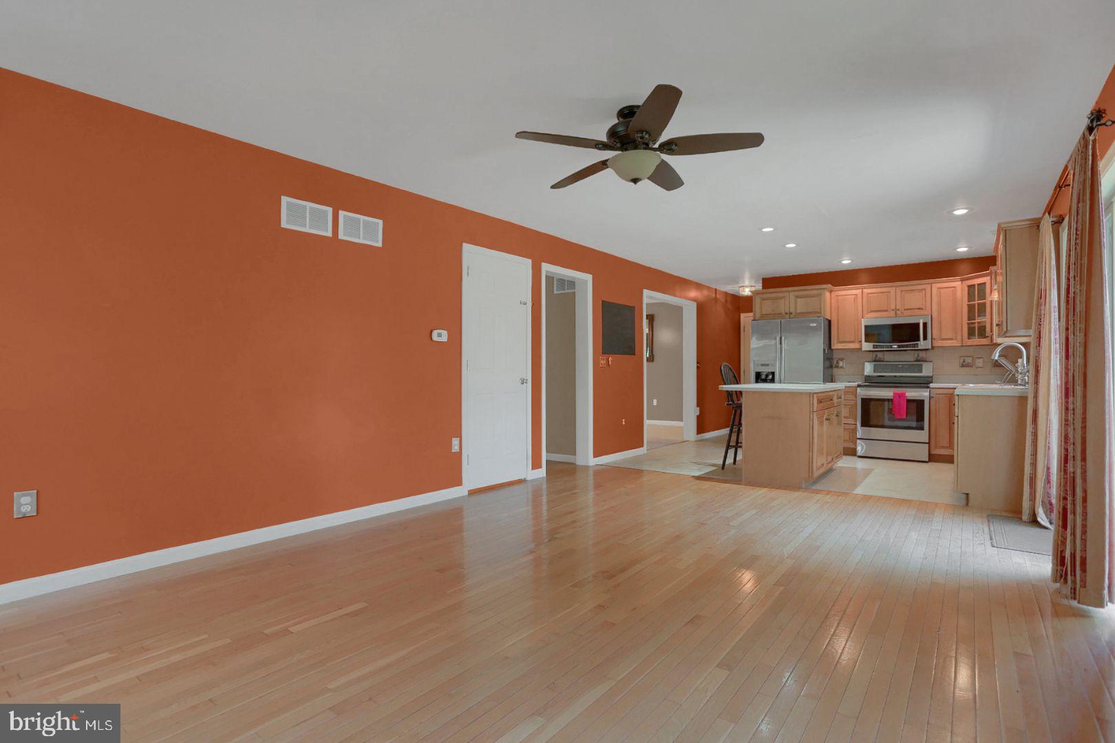 339 Candy Road Mohnton, PA 19540 - Photo 14 of 39 Breakfast/Sitting Area