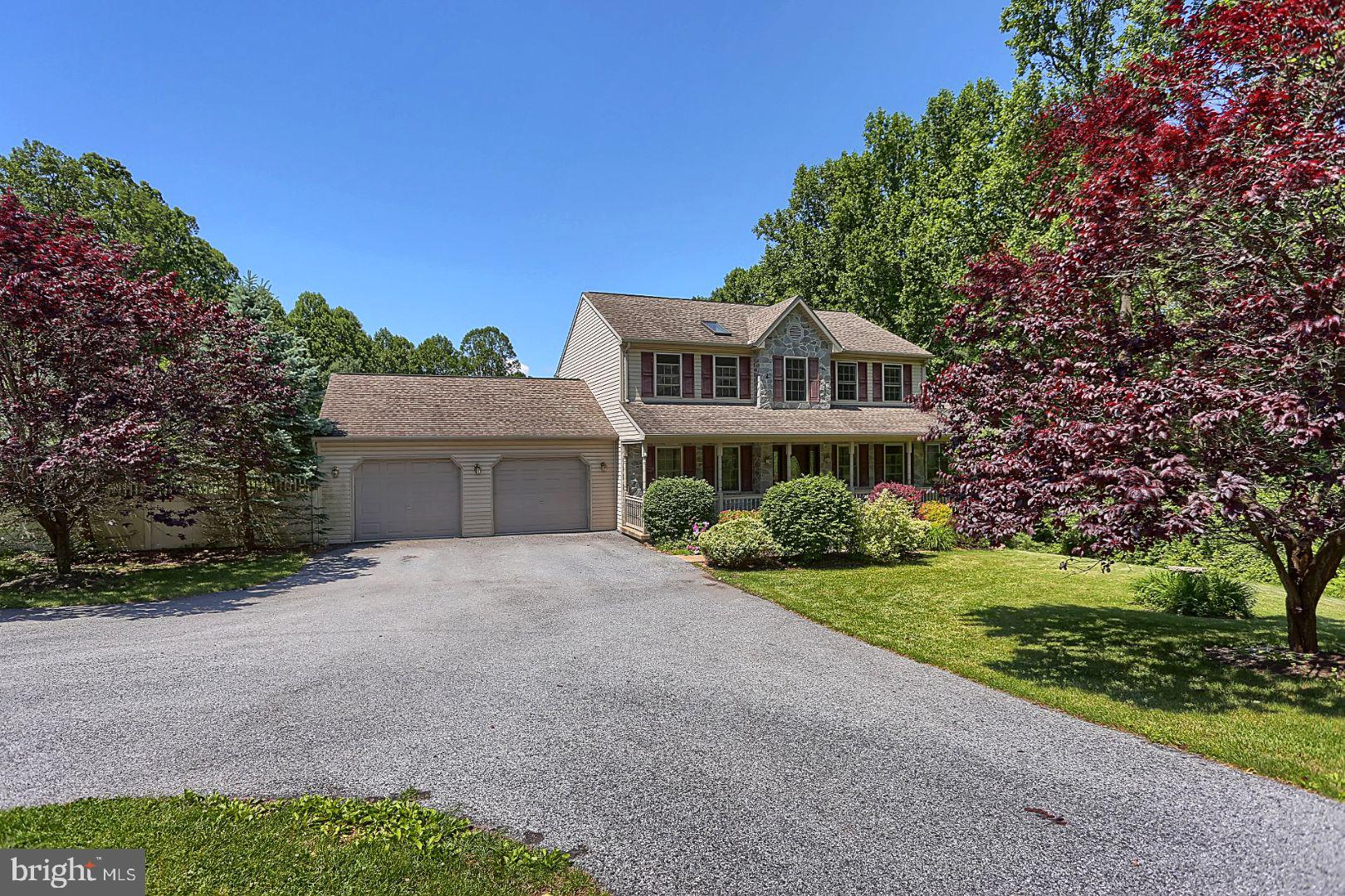 339 Candy Road Mohnton, PA 19540 - Photo 38 of 39 Front - turn around driveway